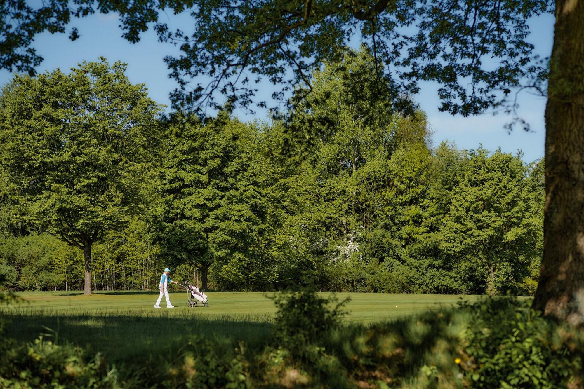 Aparthotel Am Golfclub Treudelberg Amburgo Esterno foto
