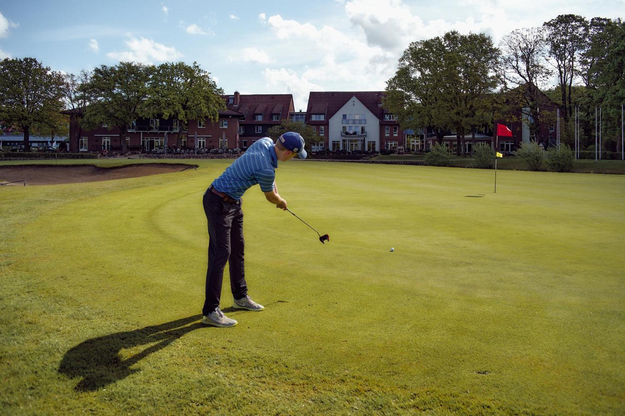Aparthotel Am Golfclub Treudelberg Amburgo Esterno foto