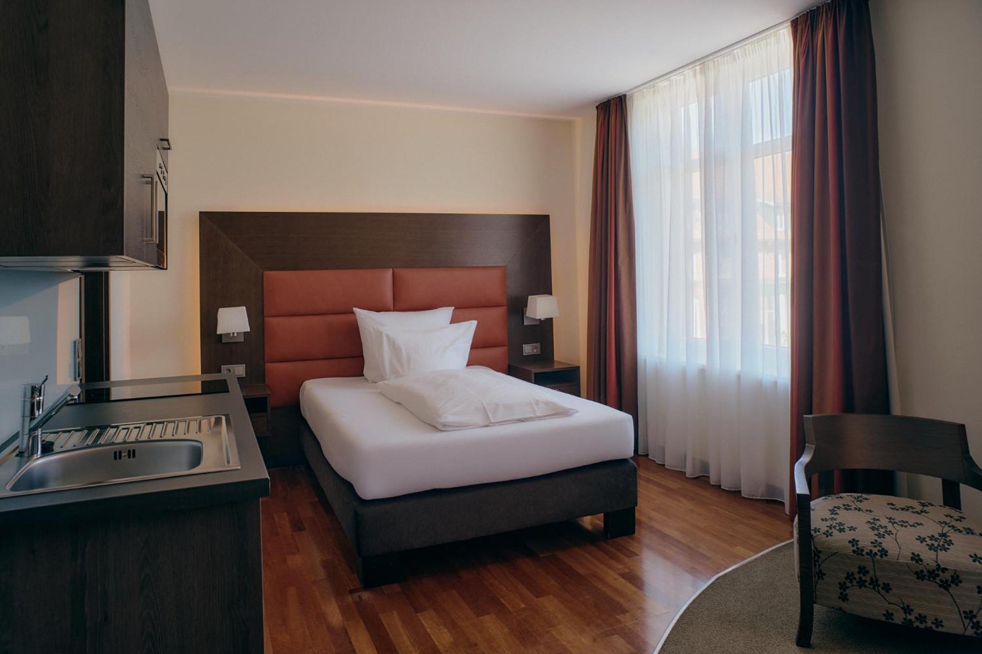Aparthotel Am Golfclub Treudelberg Amburgo Esterno foto