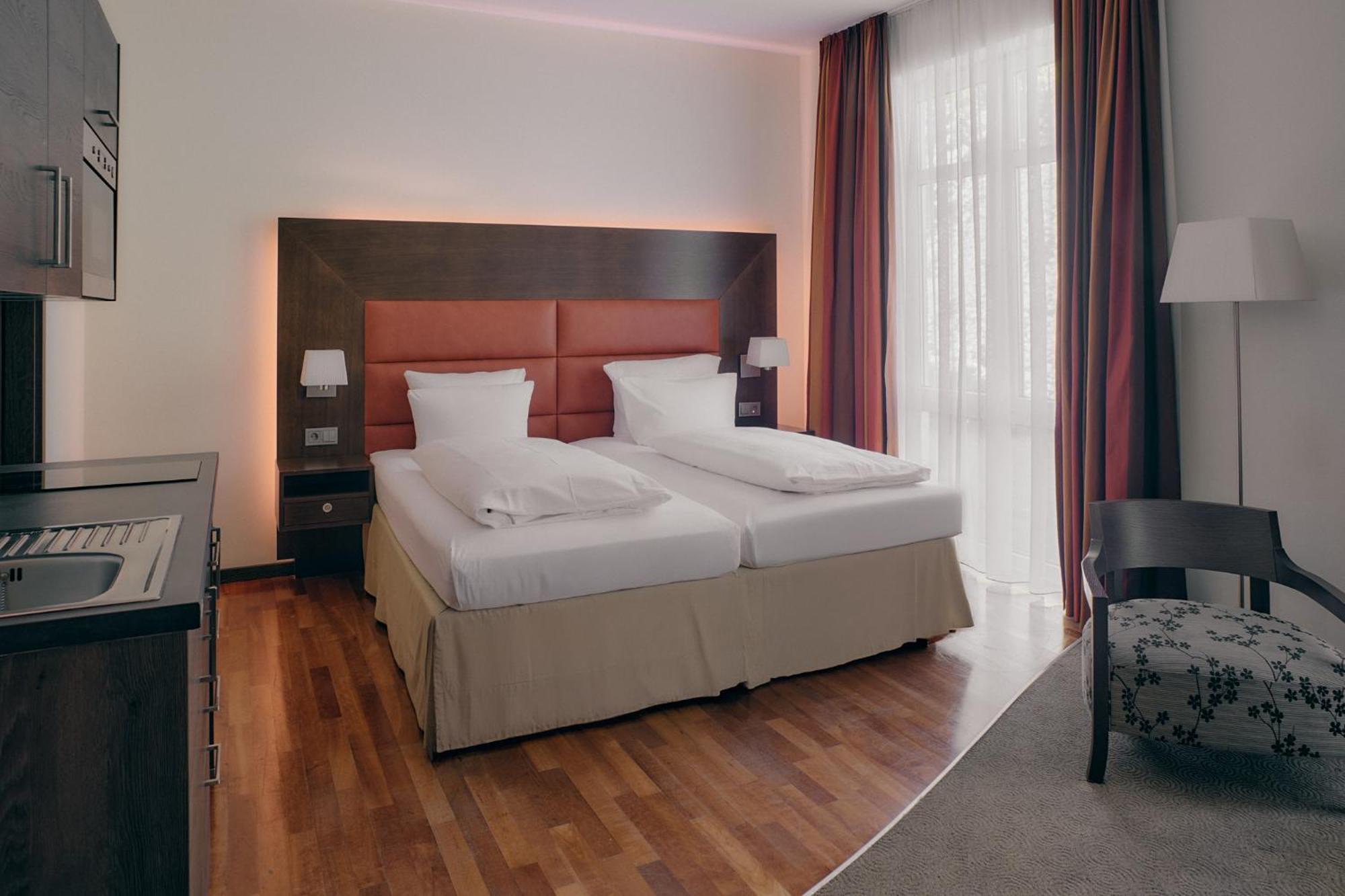 Aparthotel Am Golfclub Treudelberg Amburgo Esterno foto